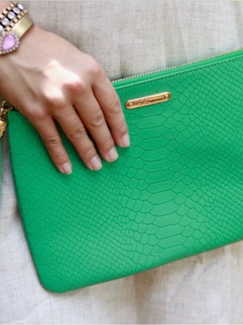 Nwot Gigi New York Textured croc Kelly green leather Tassel Clutch